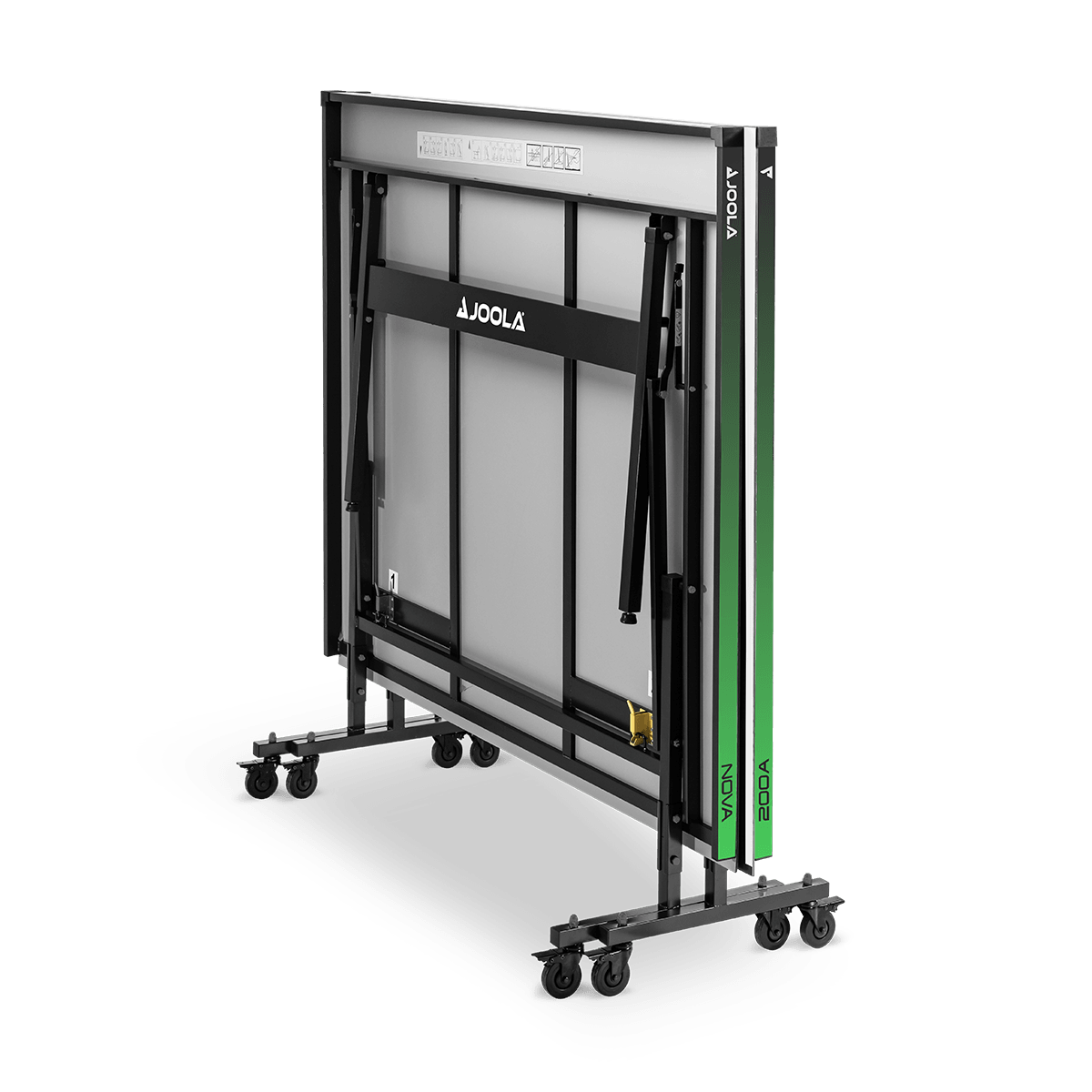 Zusammengeklappter grüner JOOLA Tischtennistisch mit schwarzem Metallgestell und Rollen.